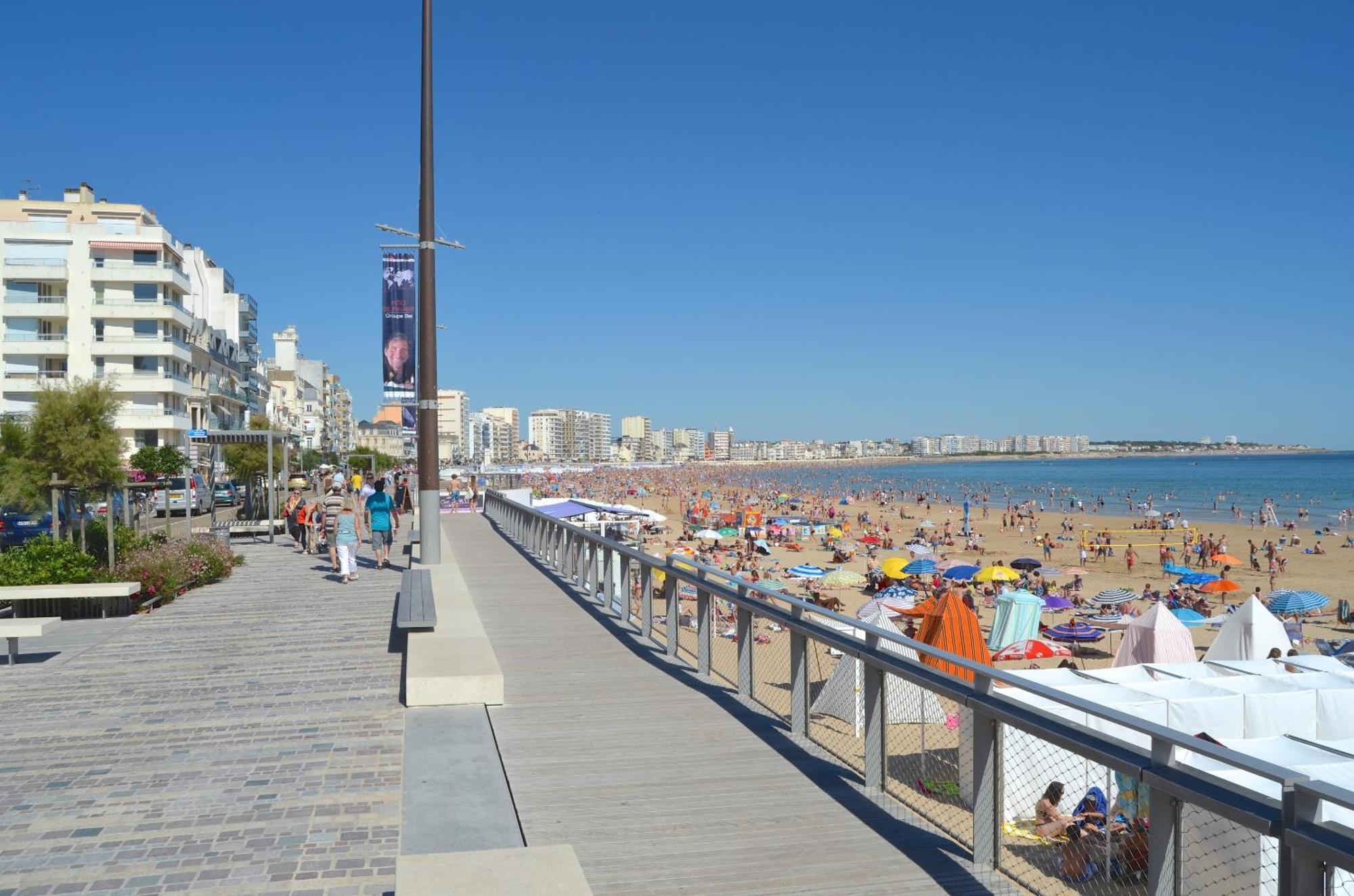 Appartements Front De Mer Sables D'Olonne 莱萨布勒-多洛讷 外观 照片
