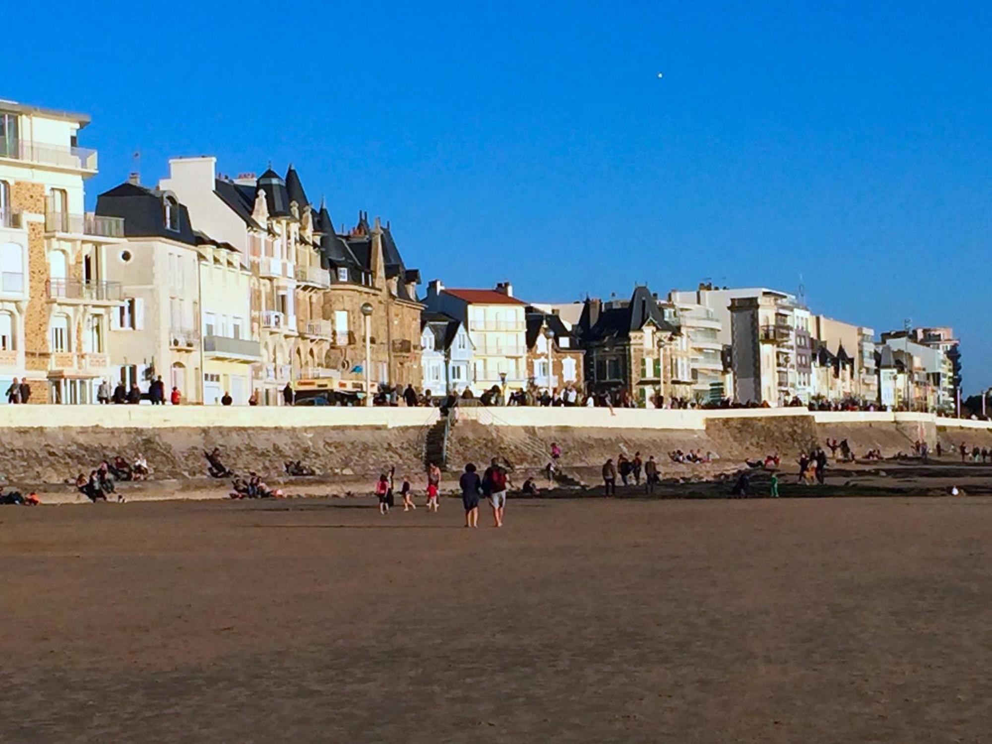 Appartements Front De Mer Sables D'Olonne 莱萨布勒-多洛讷 外观 照片