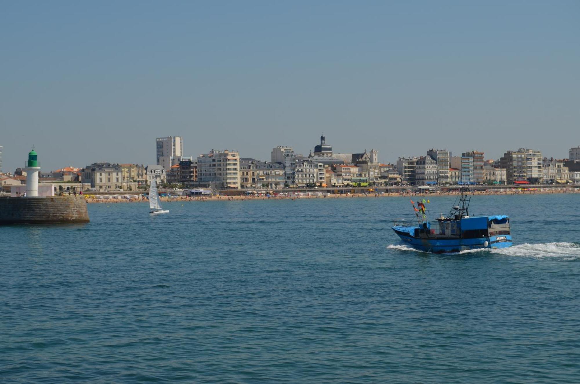 Appartements Front De Mer Sables D'Olonne 莱萨布勒-多洛讷 外观 照片