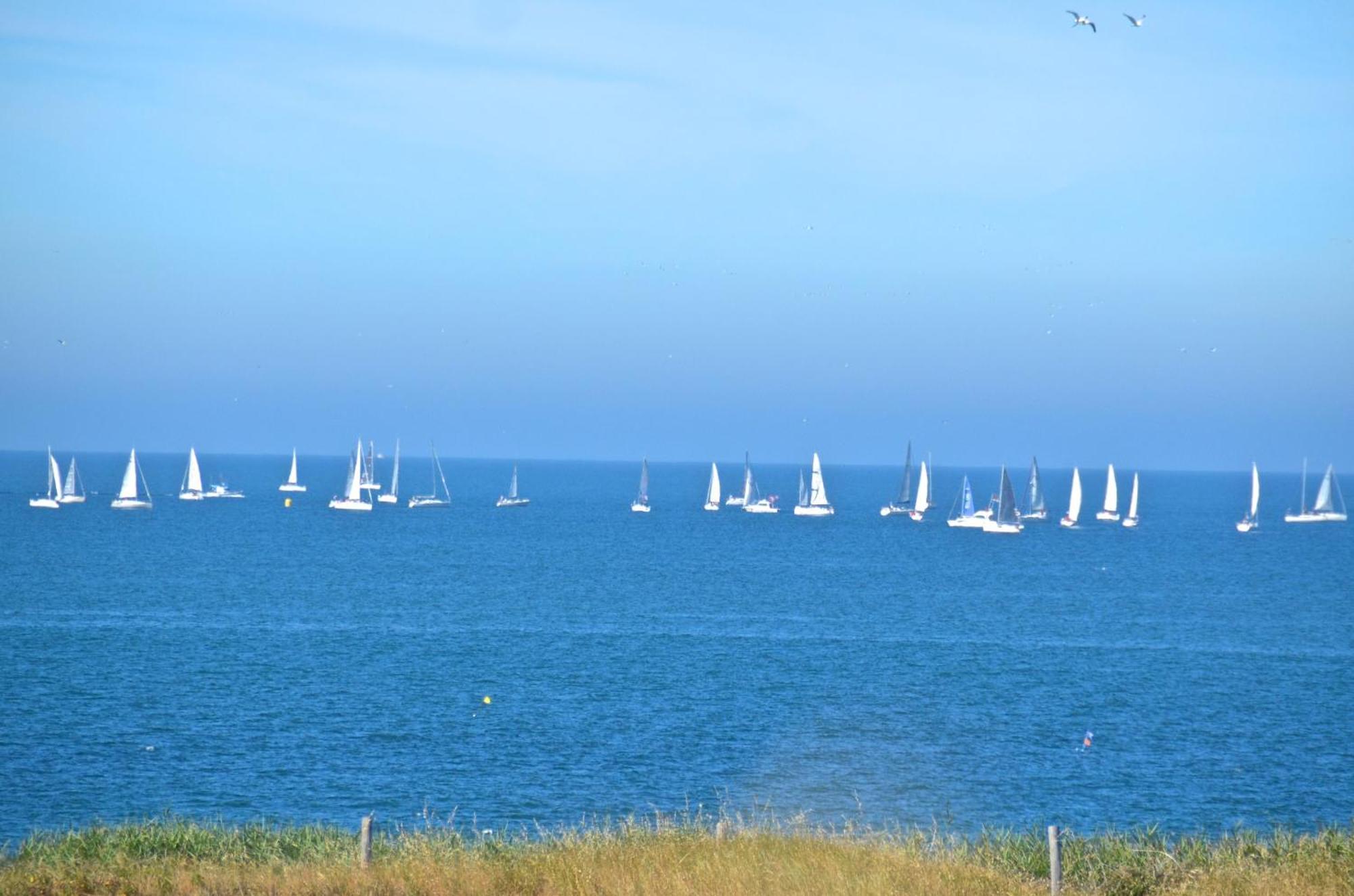 Appartements Front De Mer Sables D'Olonne 莱萨布勒-多洛讷 外观 照片